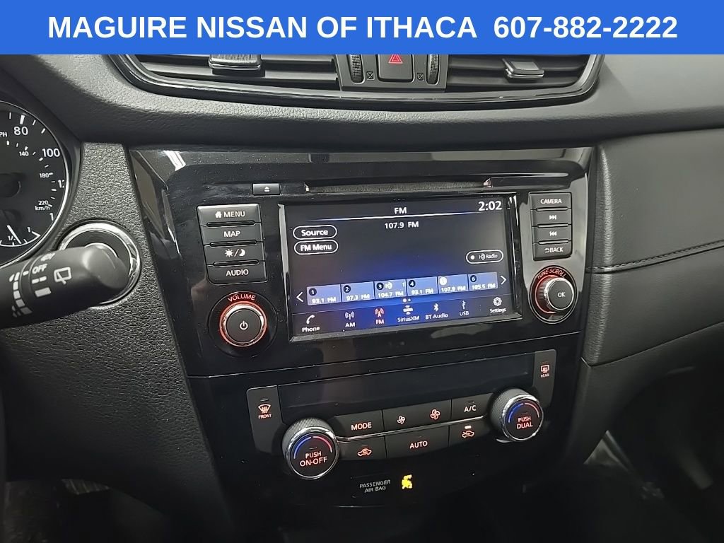 Used 2018 Nissan Rogue SV w/ Sun & Sound Touring Package image 26