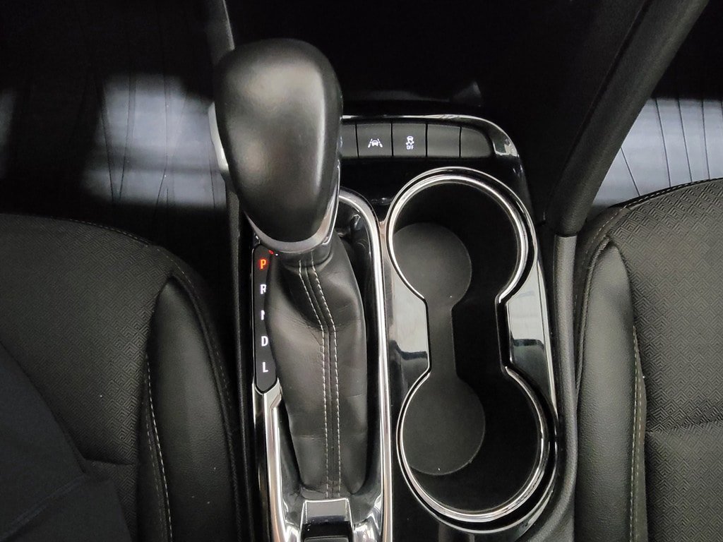 Used 2022 Buick Encore GX Select w/ Sport Touring Package FWD image 17