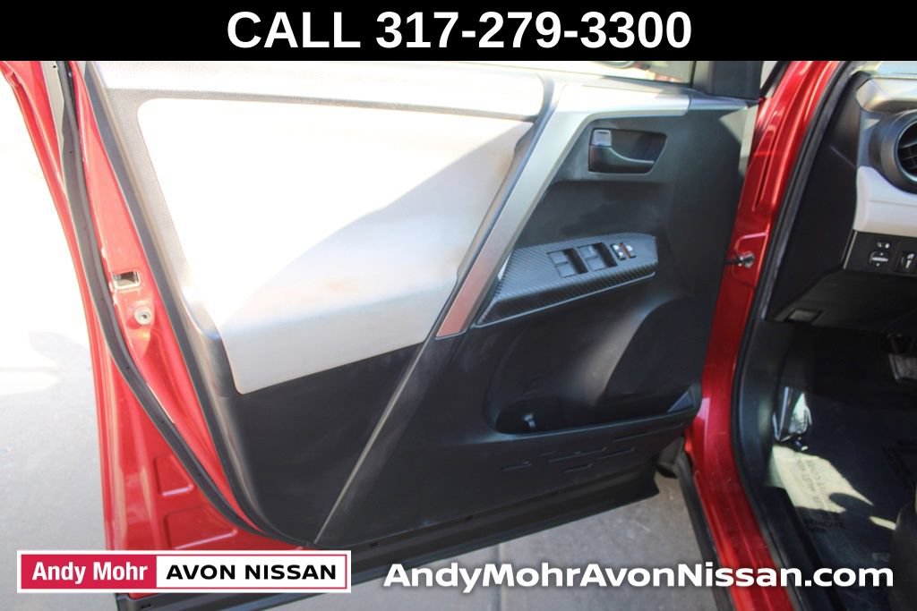 Used 2014 Toyota RAV4 LE FWD image 17