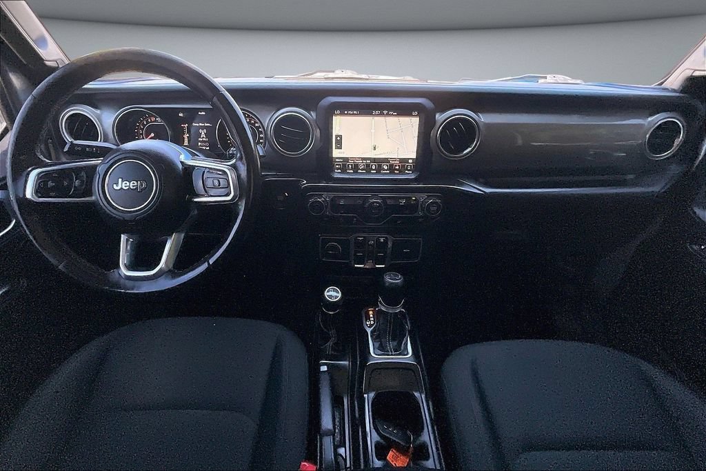 Used 2018 Jeep Wrangler Unlimited Sahara AWD/4WD image 7