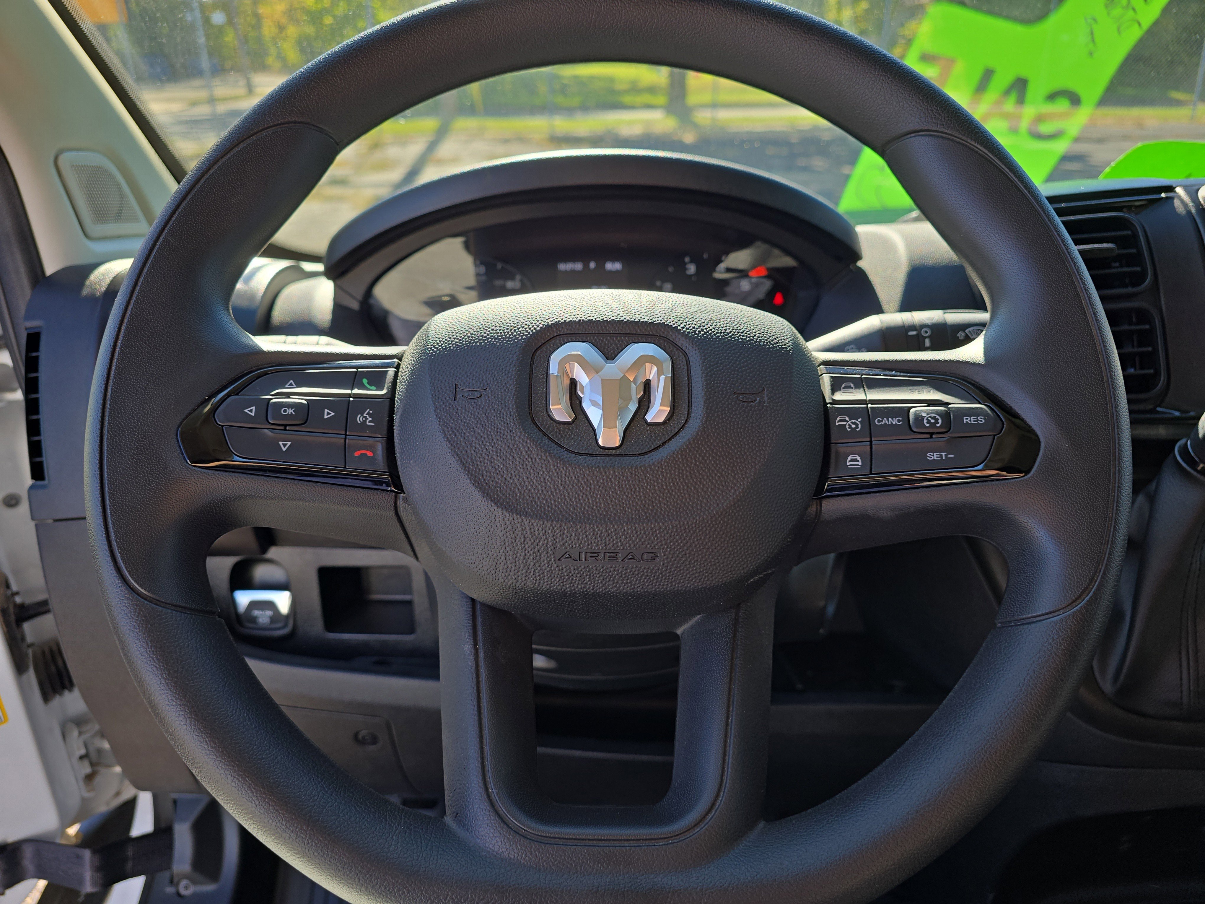 Used 2025 RAM ProMaster 2500 w/ Convenience Group image 15