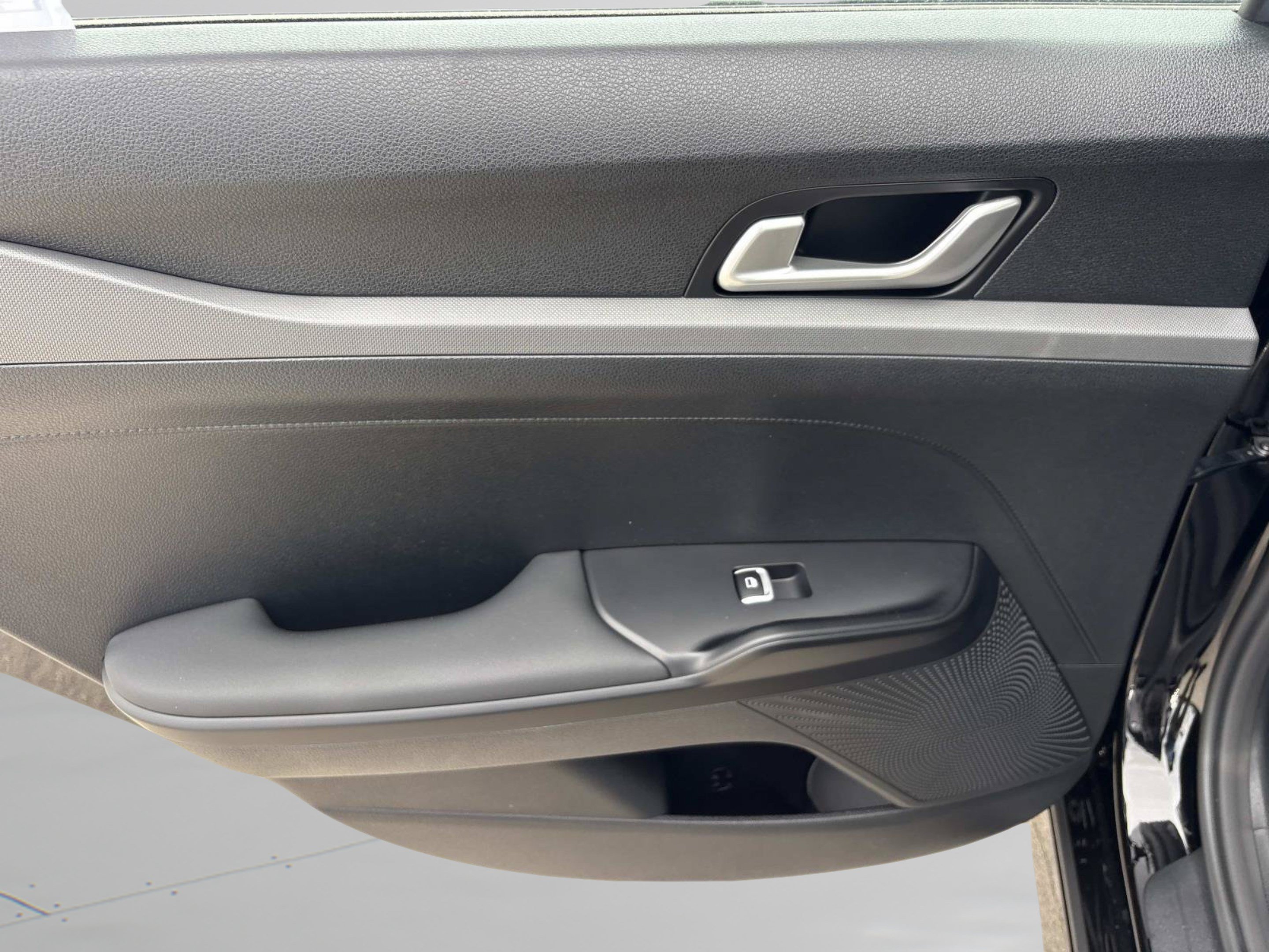 New 2026 Kia K5 LXS FWD image 17