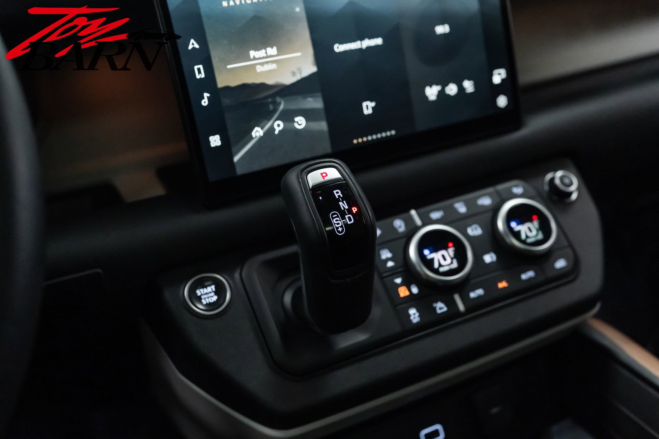 Used 2023 Land Rover Defender 130 SE image 37