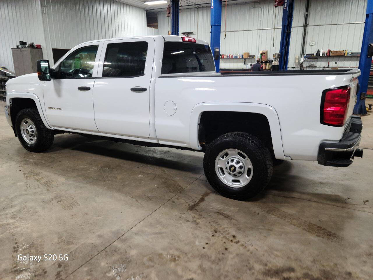 Used 2017 Chevrolet Silverado 2500 W/T image 3