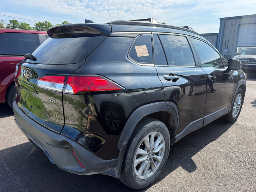 Used 2022 Toyota Corolla Cross LE FWD image 15