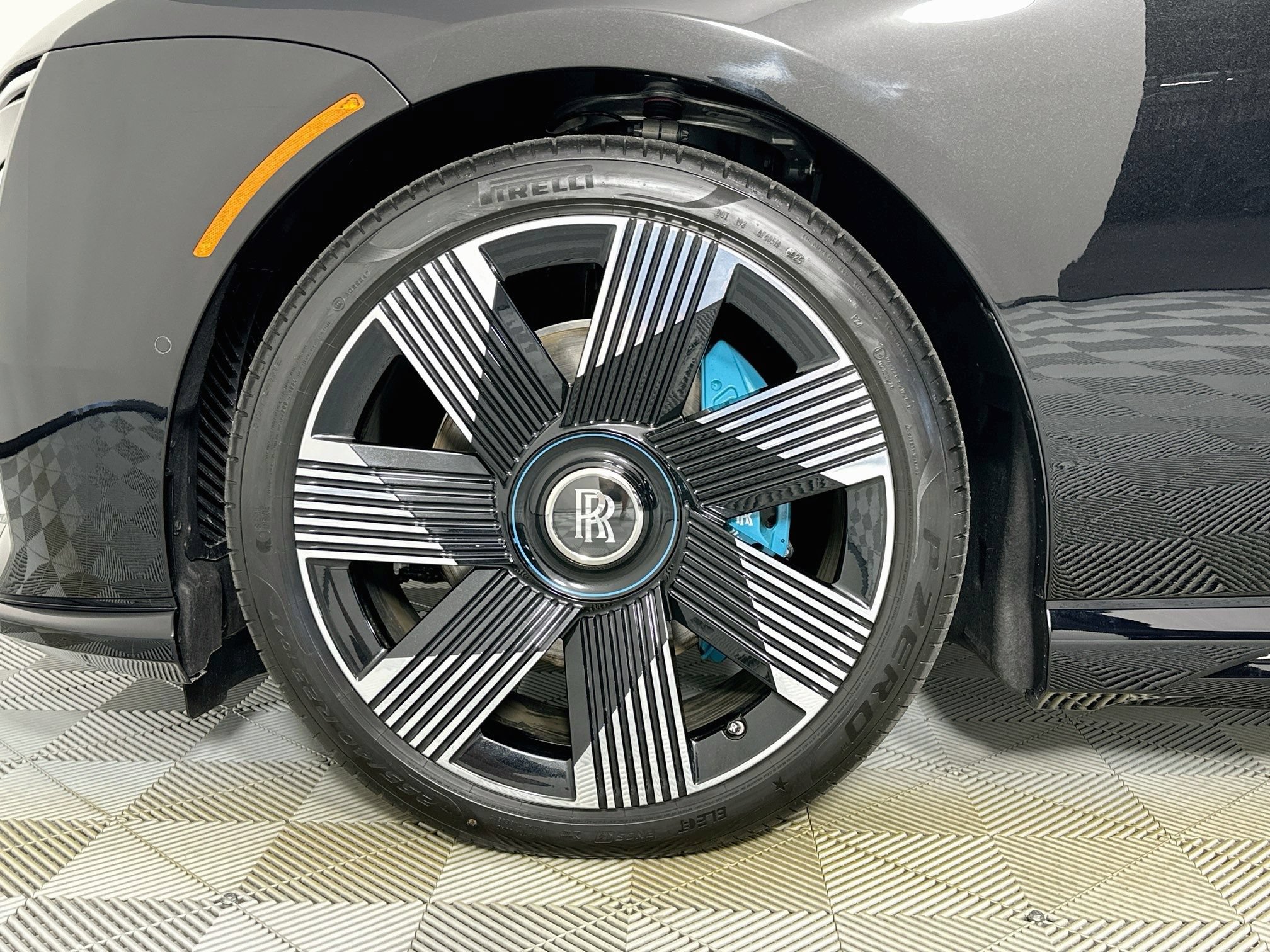 New 2026 Rolls-Royce Spectre AWD/4WD image 10