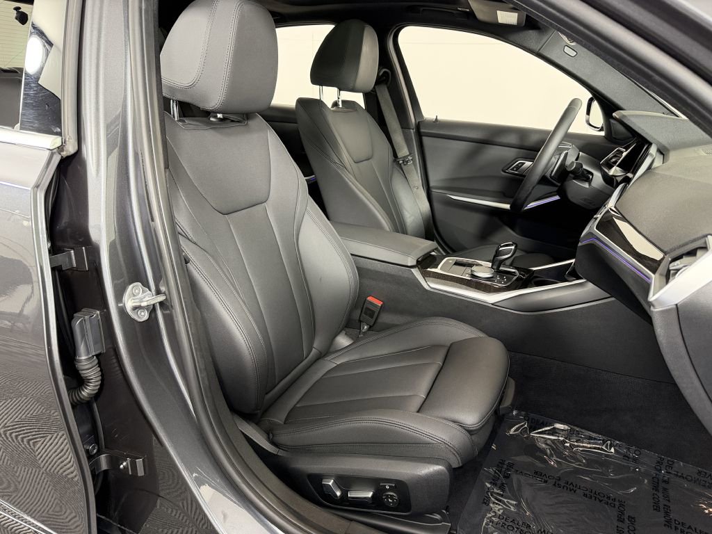 Used 2019 BMW 330i xDrive Sedan w/ Convenience Package image 15