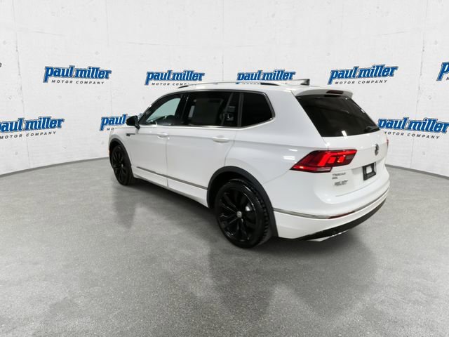 Used 2018 Volkswagen Tiguan SEL Premium w/ R-Line Package AWD/4WD image 8