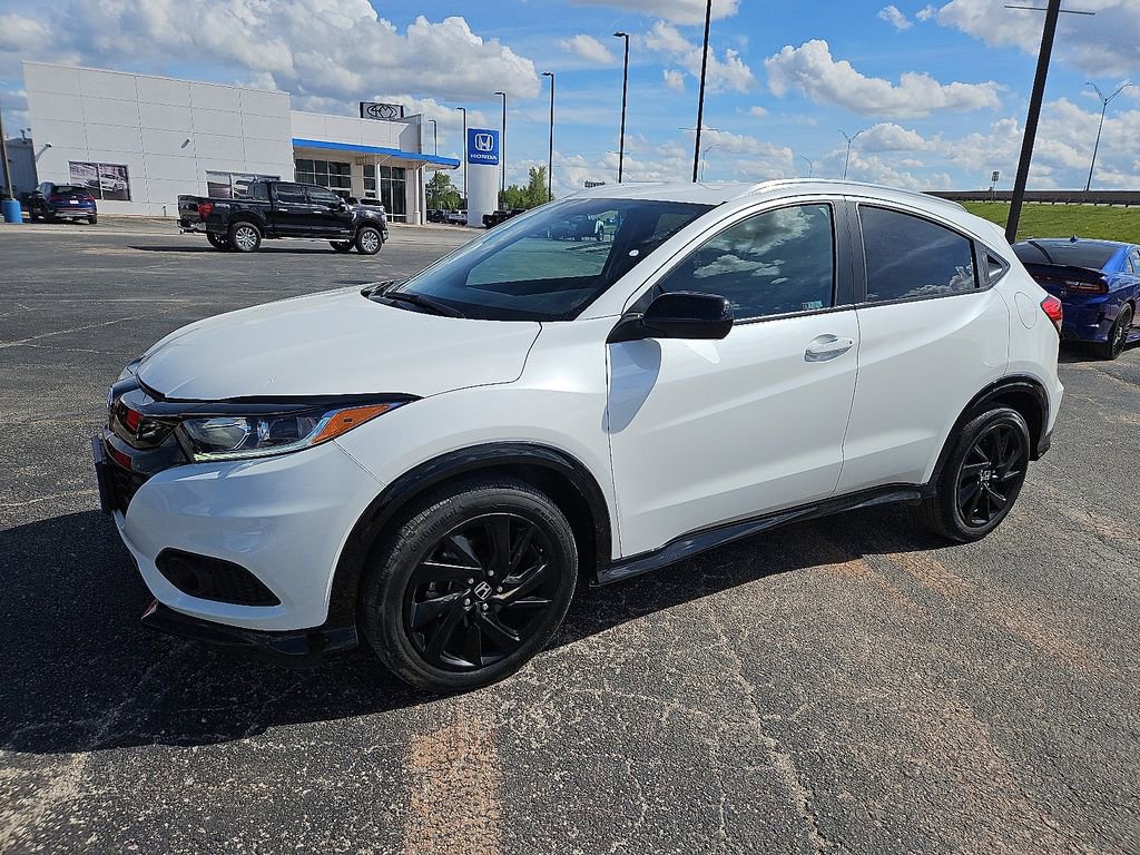 Used 2021 Honda HR-V Sport image 2