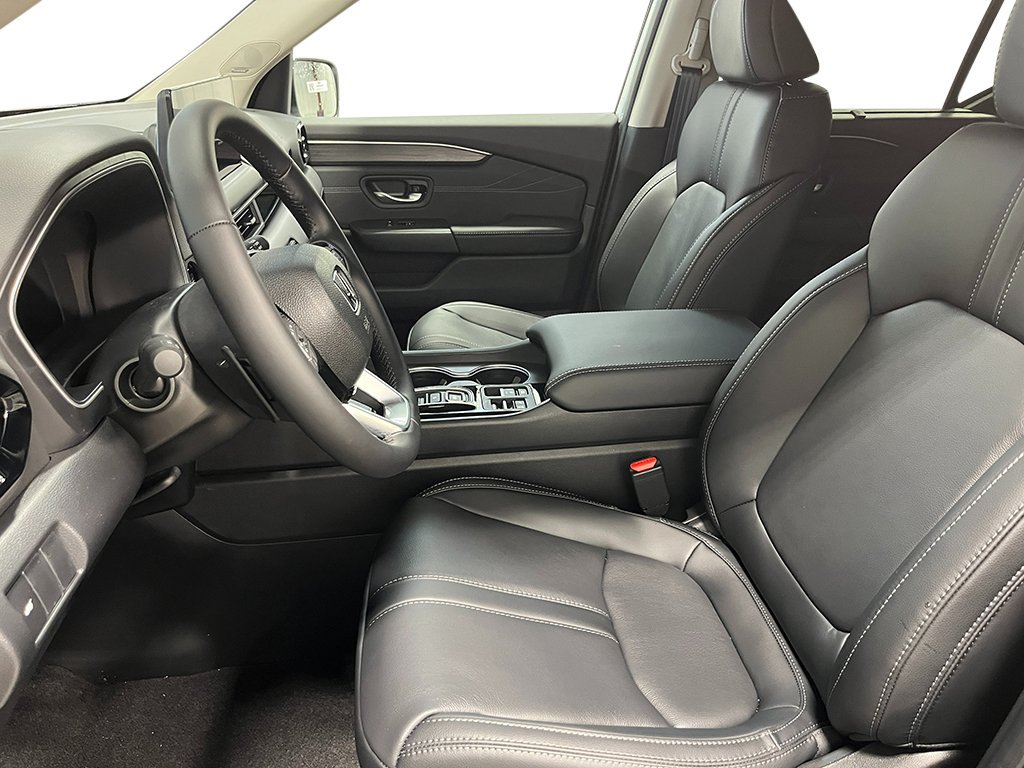 New 2026 Honda Pilot Touring image 16