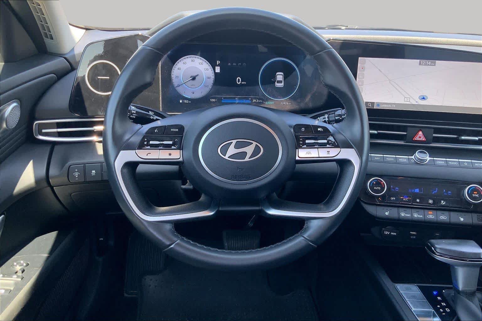 Used 2025 Hyundai Elantra SEL FWD image 6