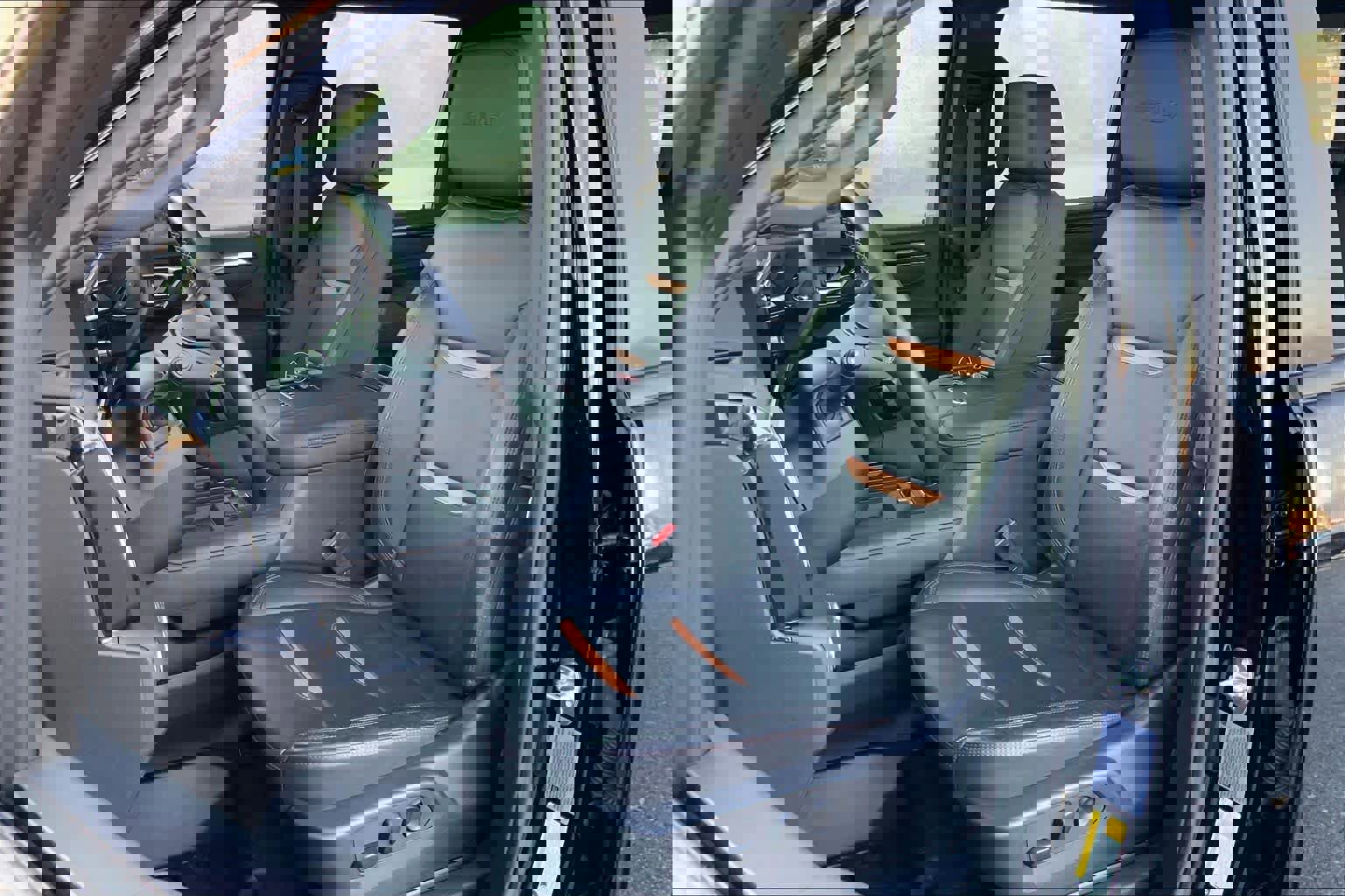 Used 2025 GMC Sierra 2500 AT4 w/ AT4 Premium Plus Package image 7