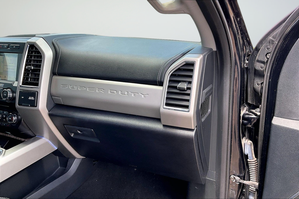 Used 2018 Ford F350 Lariat w/ Lariat Ultimate Package AWD/4WD image 34