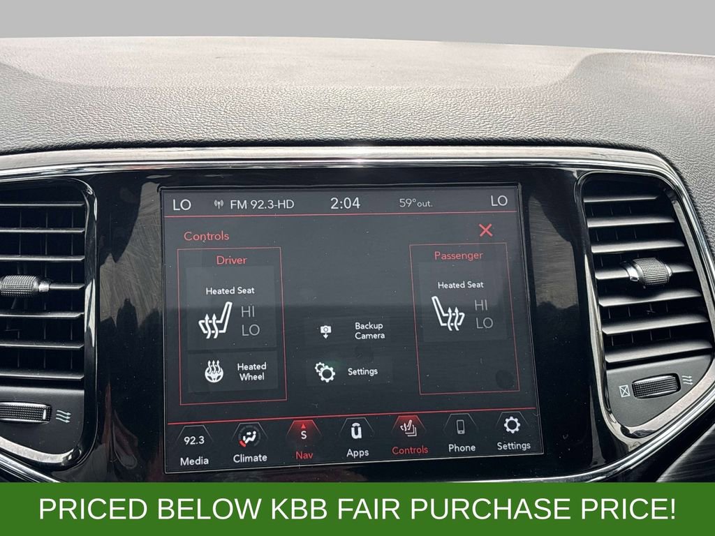 Used 2020 Jeep Grand Cherokee Altitude AWD/4WD image 23