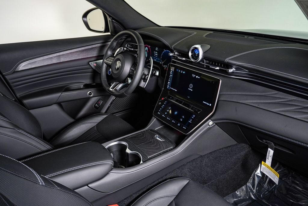 Certified 2025 Maserati Grecale Modena AWD/4WD image 14