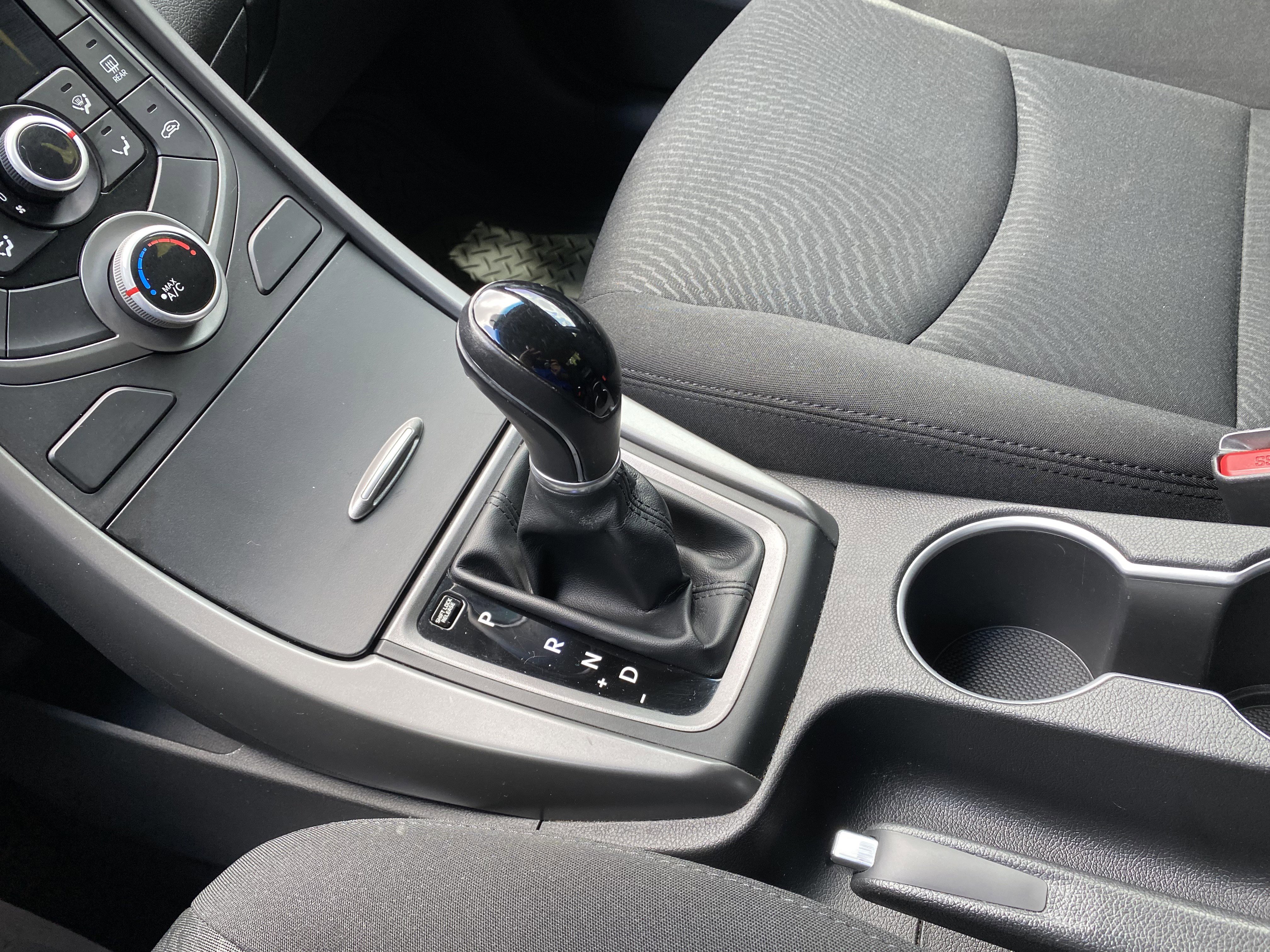 Used 2015 Hyundai Elantra SE w/ Option Group 03 image 27
