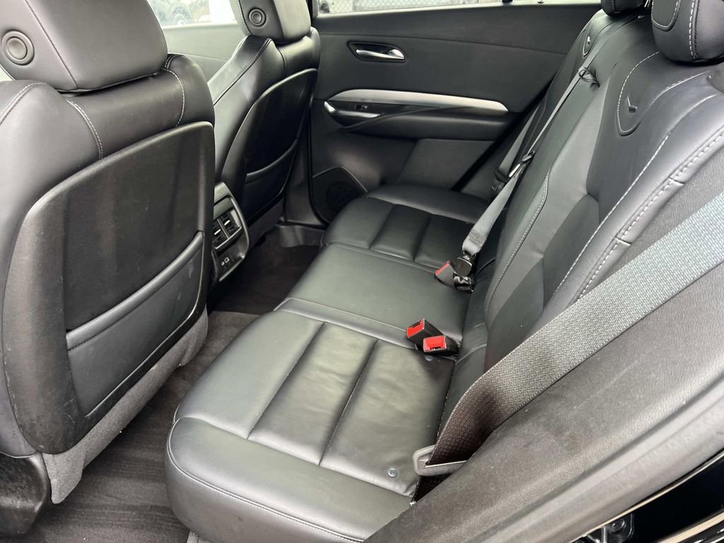 Used 2023 Cadillac XT4 Premium Luxury AWD/4WD image 11