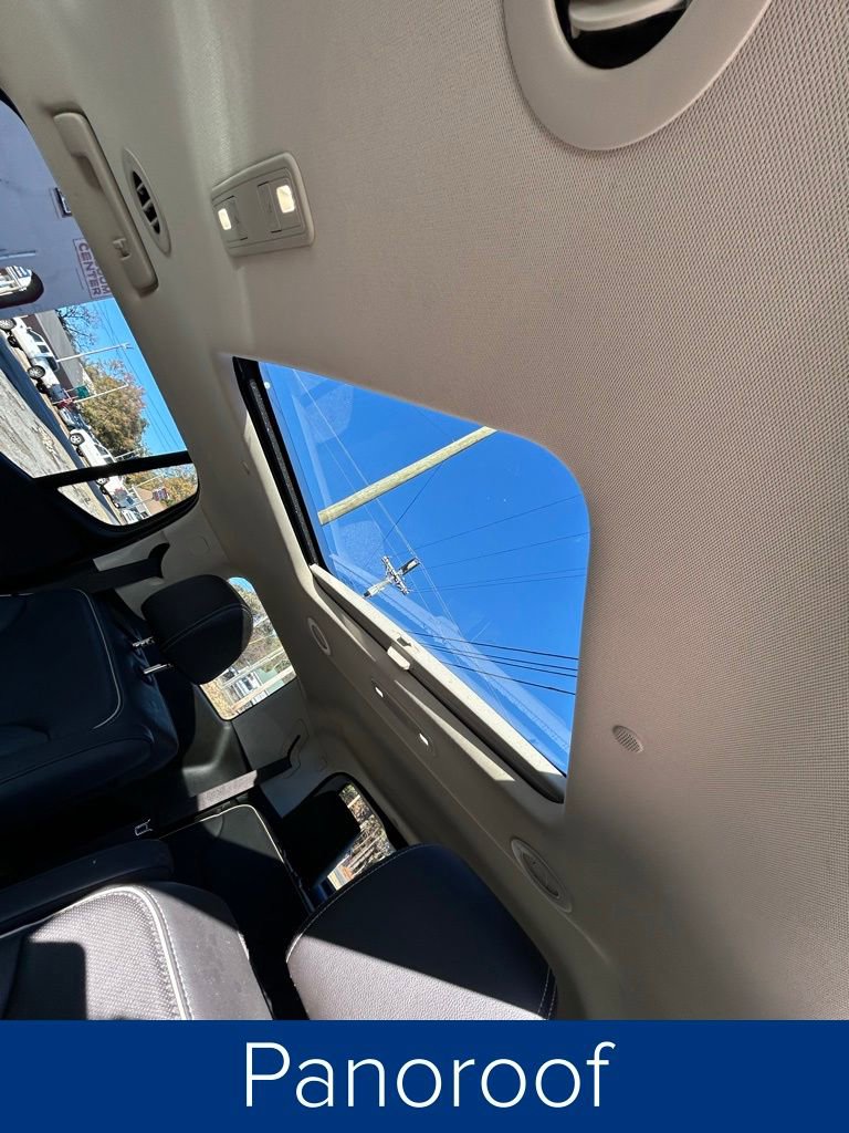 Used 2022 GMC Acadia Denali w/ Denali Ultimate Package image 20