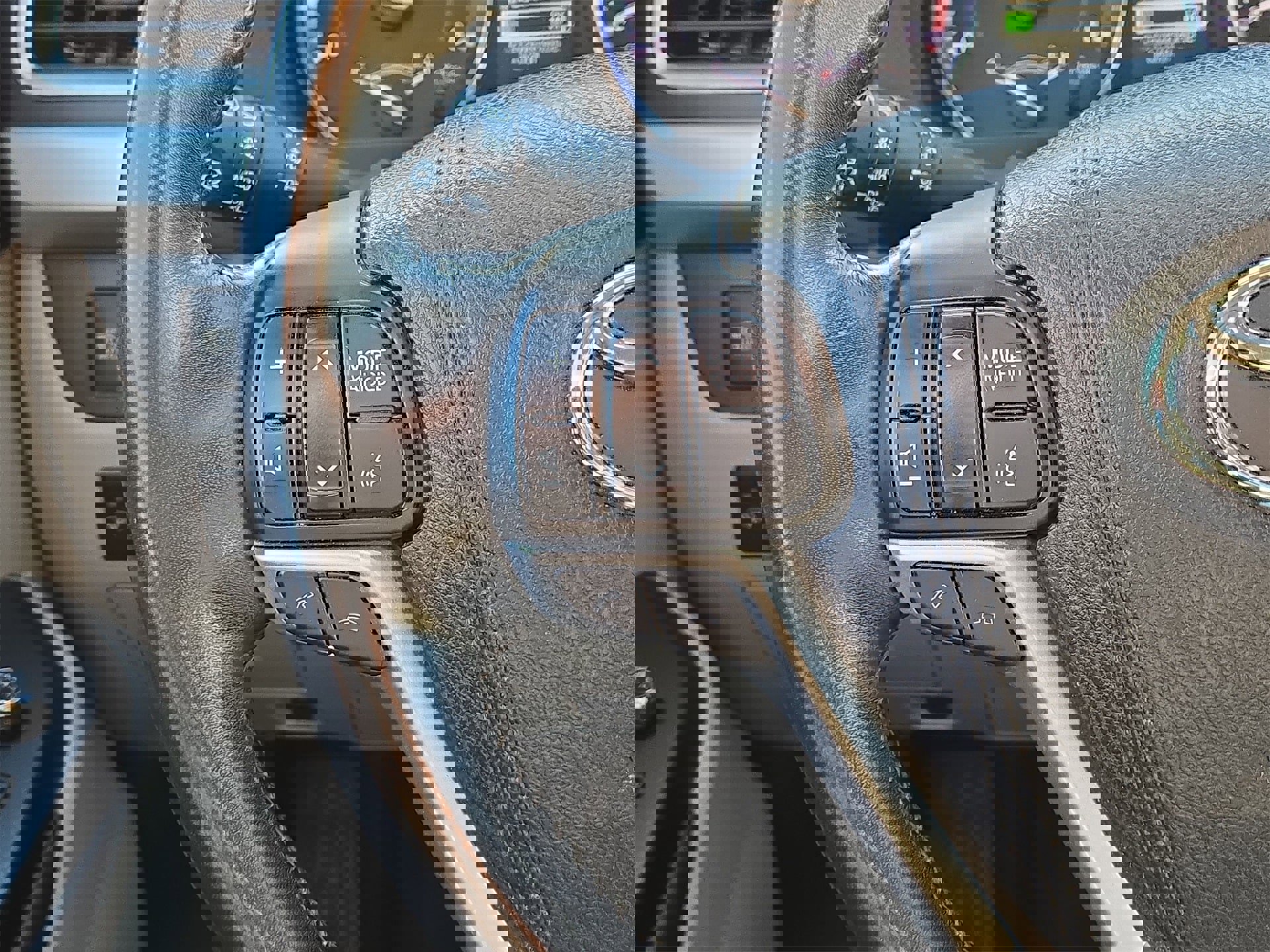 Used 2018 Toyota Highlander XLE image 21