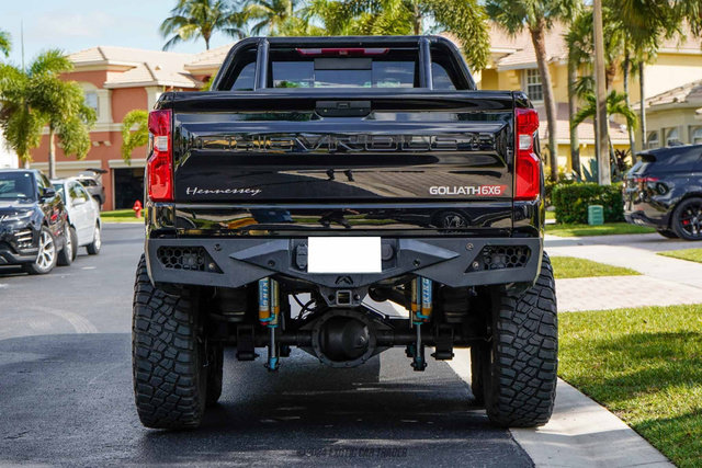Used 2019 Chevrolet Silverado 1500 High Country w/ Technology Package AWD/4WD image 7