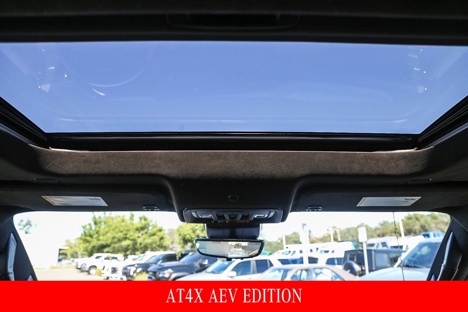 Used 2024 GMC Sierra 2500 AT4X w/ AT4X AEV Edition AWD/4WD image 14