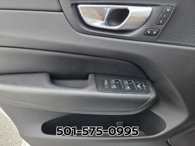 Used 2021 Volvo XC60 T5 Momentum w/ Protection Package Premier AWD/4WD image 38