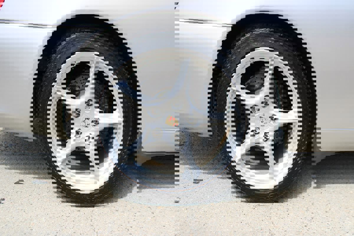 Used 2003 Porsche 911 Cabriolet image 36