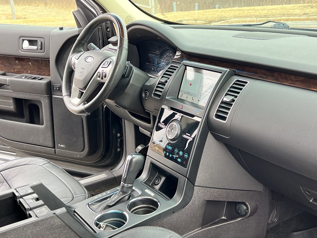 Used 2017 Ford Flex Limited w/ Equipment Group 303A image 29