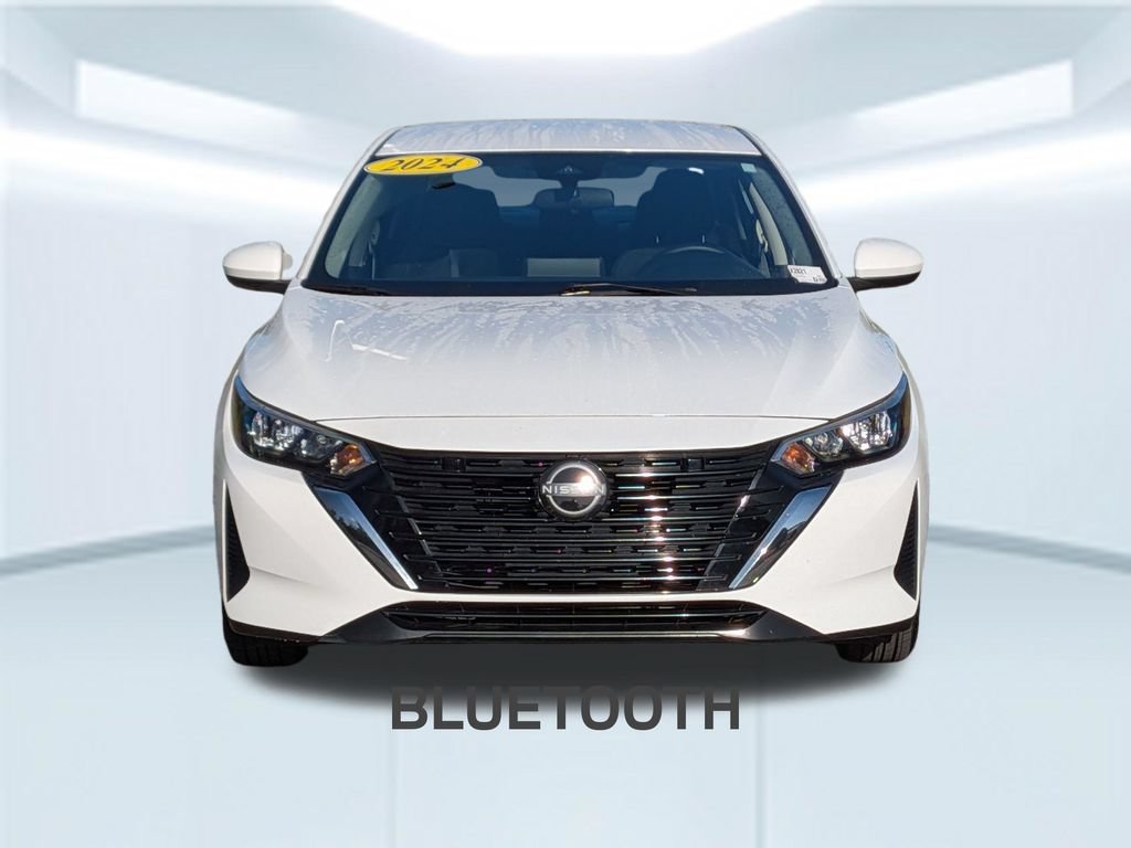 Used 2024 Nissan Sentra SV FWD image 11