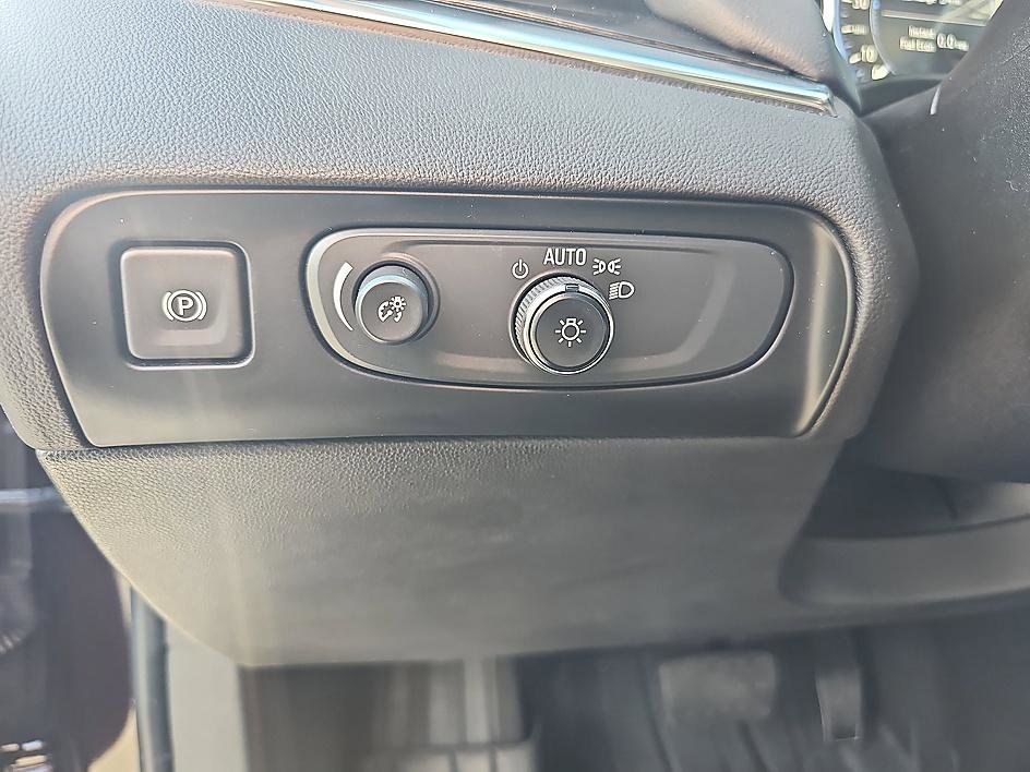 Used 2021 Buick Enclave Avenir w/ Avenir Technology Package image 15