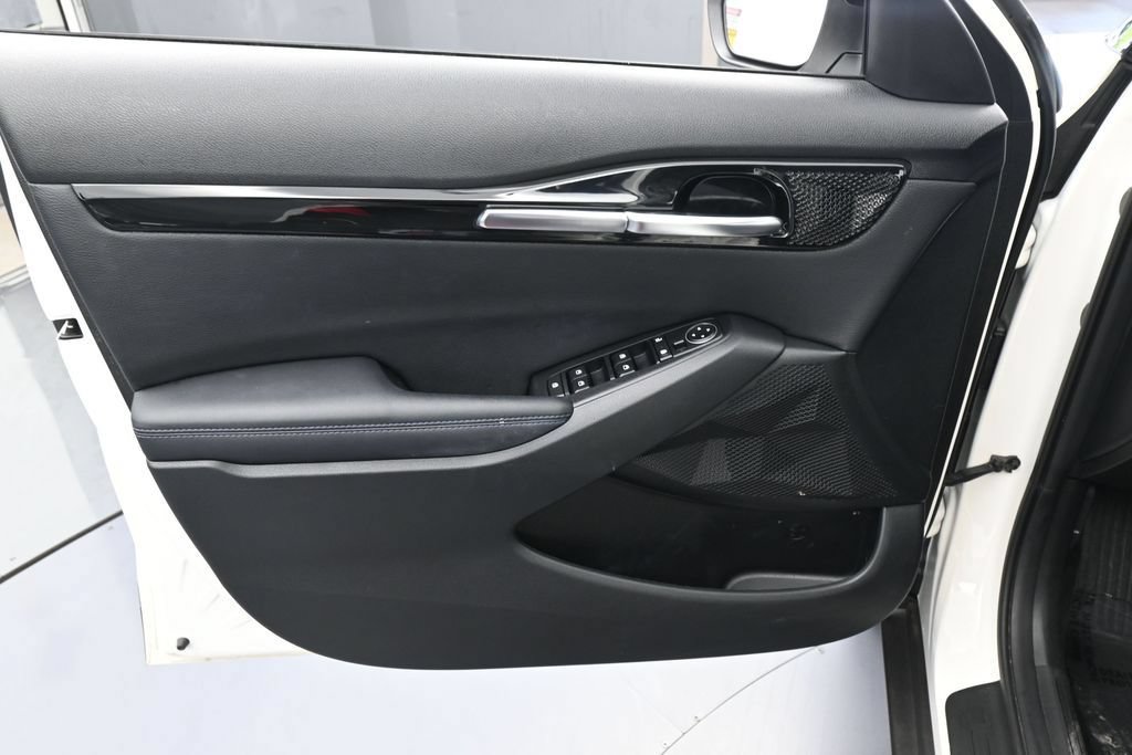Used 2023 Kia Seltos S FWD image 12