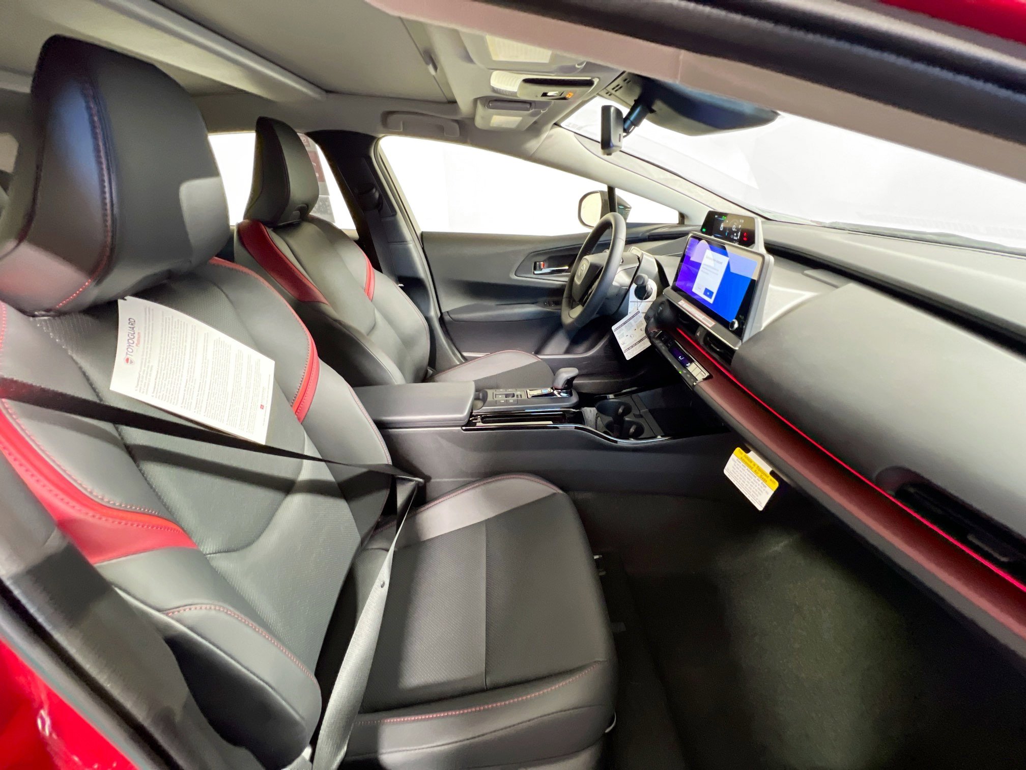 New 2026 Toyota Prius Plug-In Hybrid image 31