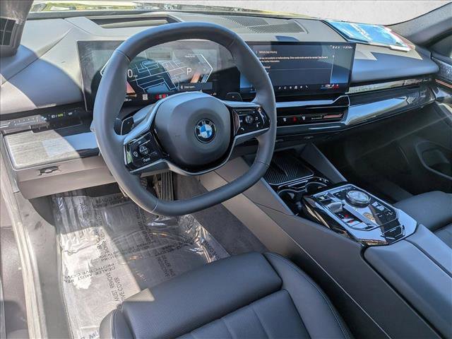 Used 2025 BMW 530i image 10
