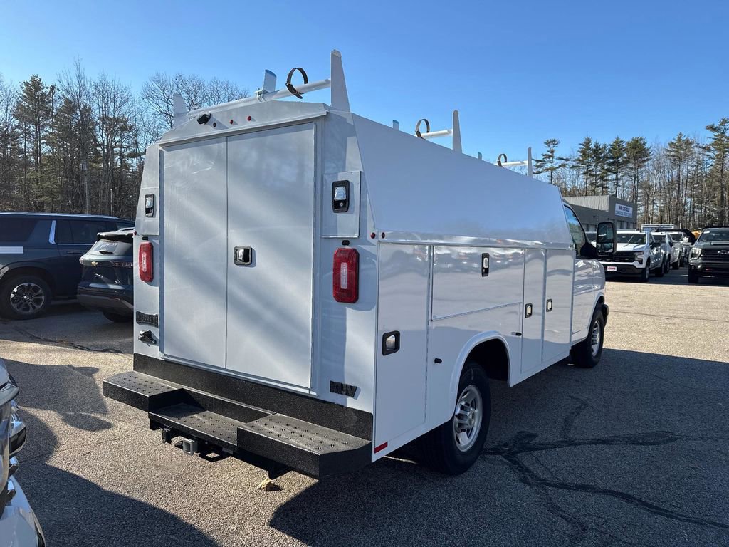 New 2024 Chevrolet Express 3500 w/ Power Convenience Package image 4