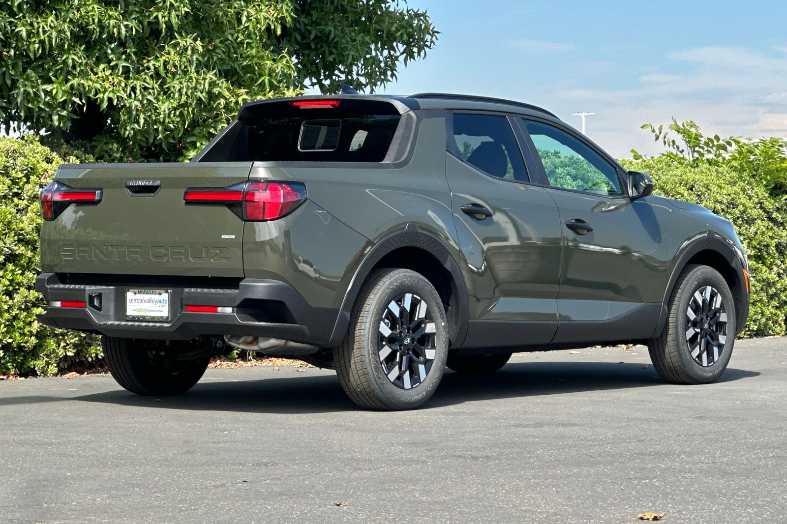 New 2025 Hyundai Santa Cruz SEL image 4