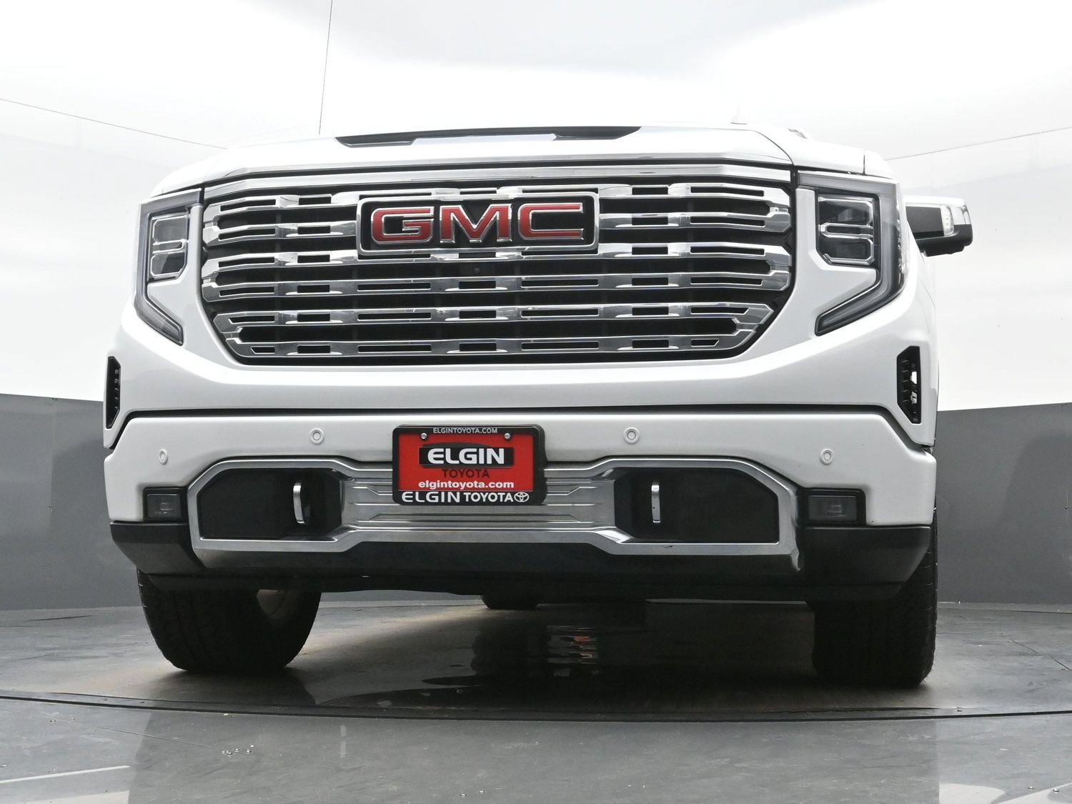 Used 2023 GMC Sierra 1500 Denali w/ Technology Package AWD/4WD image 26