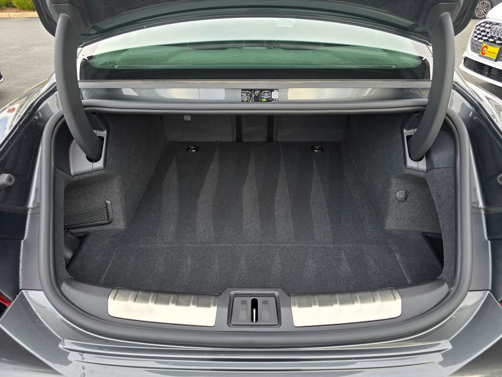 New 2026 Audi S e-tron GT Prestige image 16