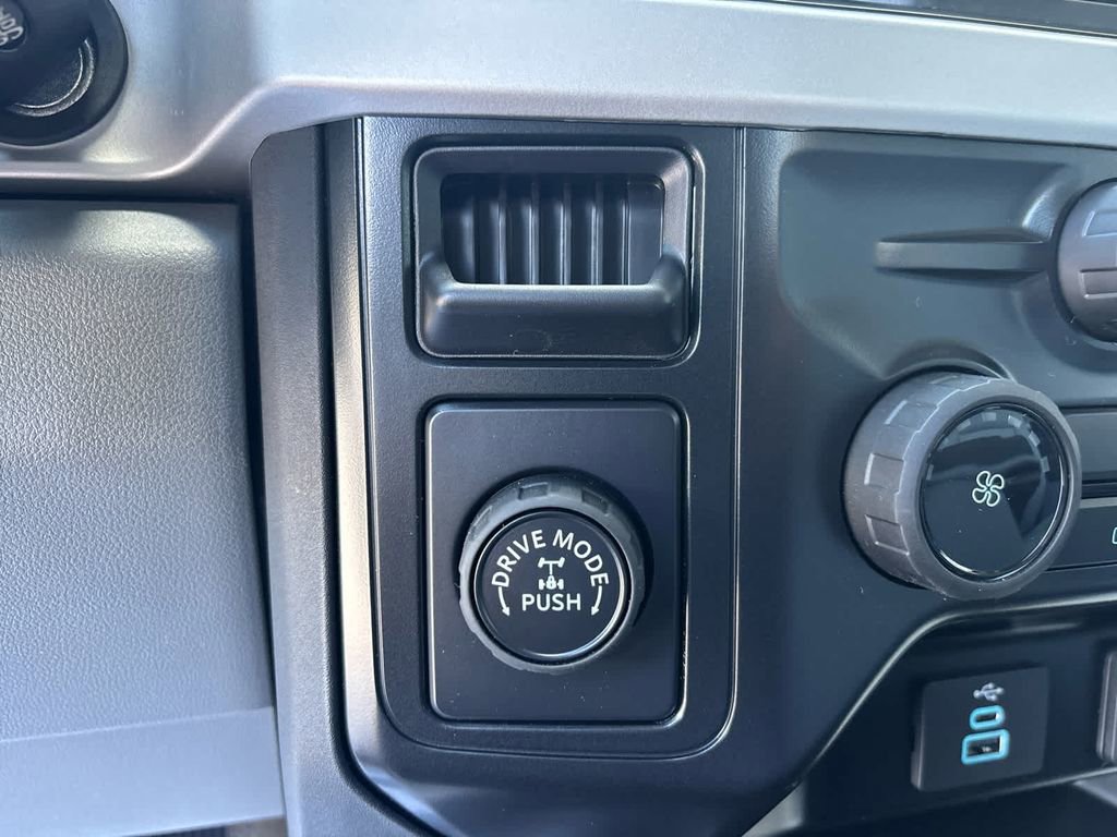 New 2026 Ford F250 XL image 10