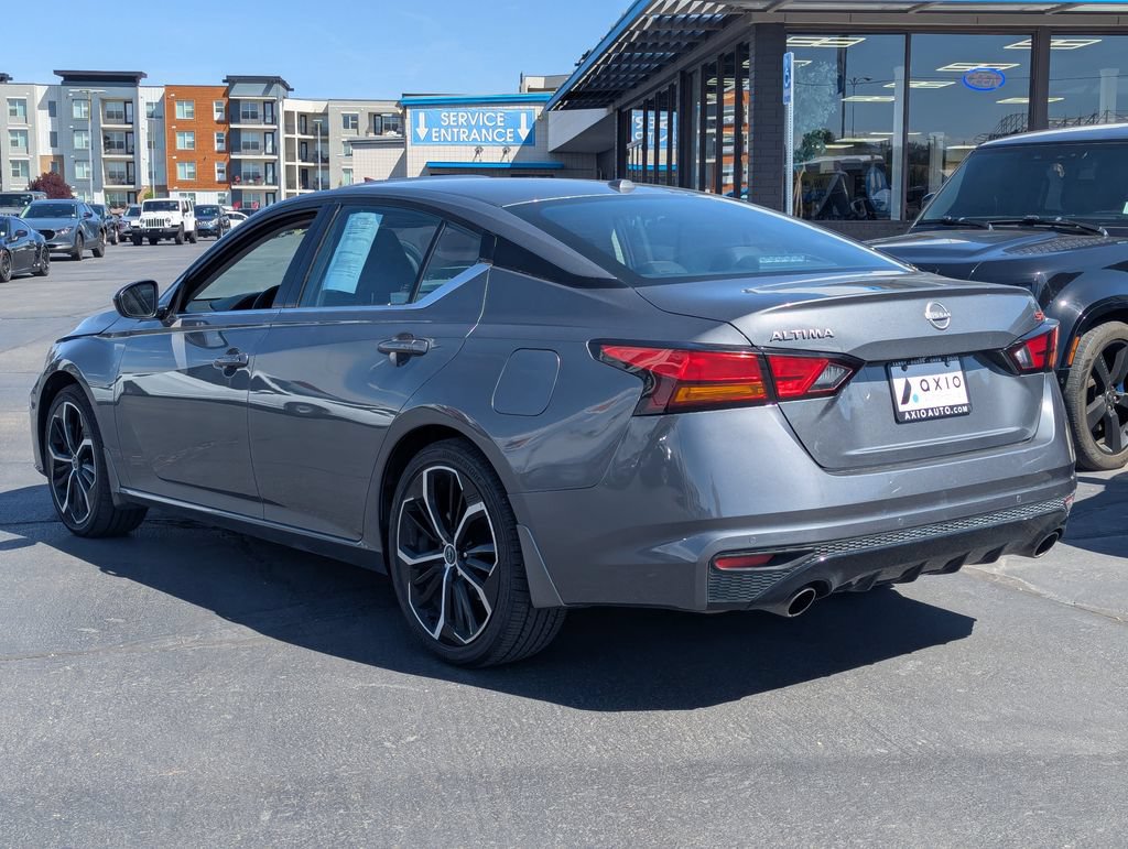 Used 2025 Nissan Altima 2.5 SR w/ SR Premium Package FWD image 7