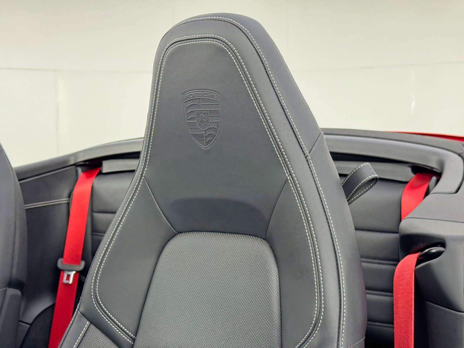Used 2025 Porsche 911 Carrera RWD image 43