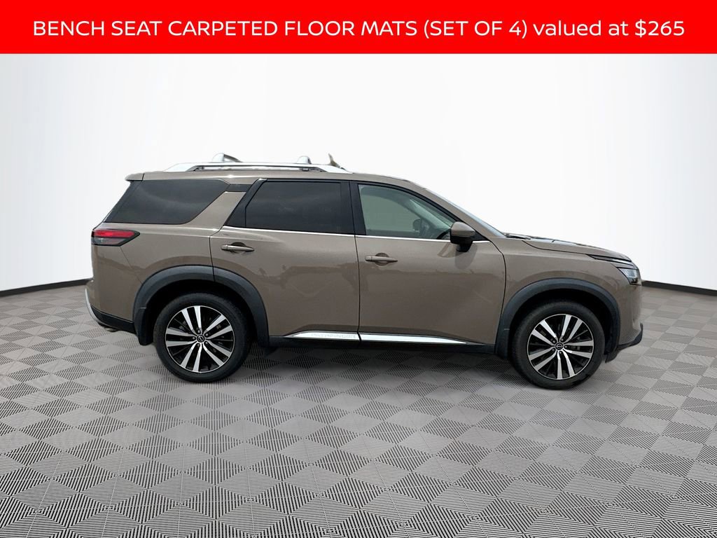 Used 2023 Nissan Pathfinder Platinum w/ Cargo Package FWD image 4