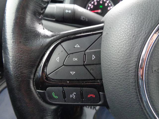 Used 2017 Jeep Renegade Altitude image 30