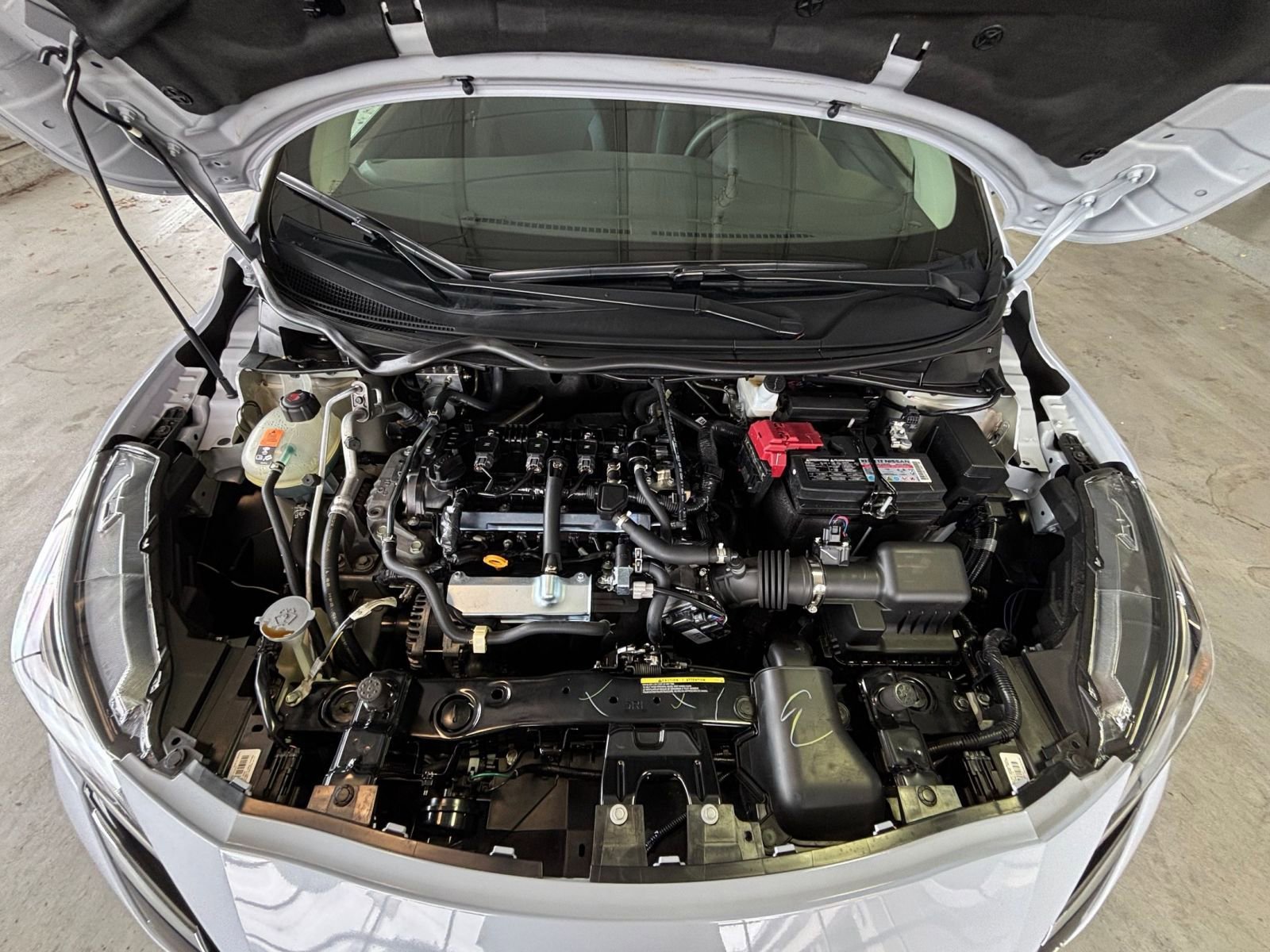 Used 2025 Nissan Versa SV image 31