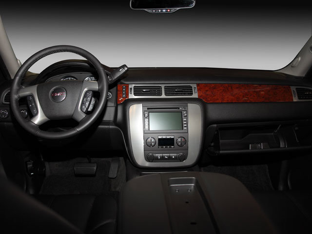 Used 2010 GMC Yukon Denali image 5