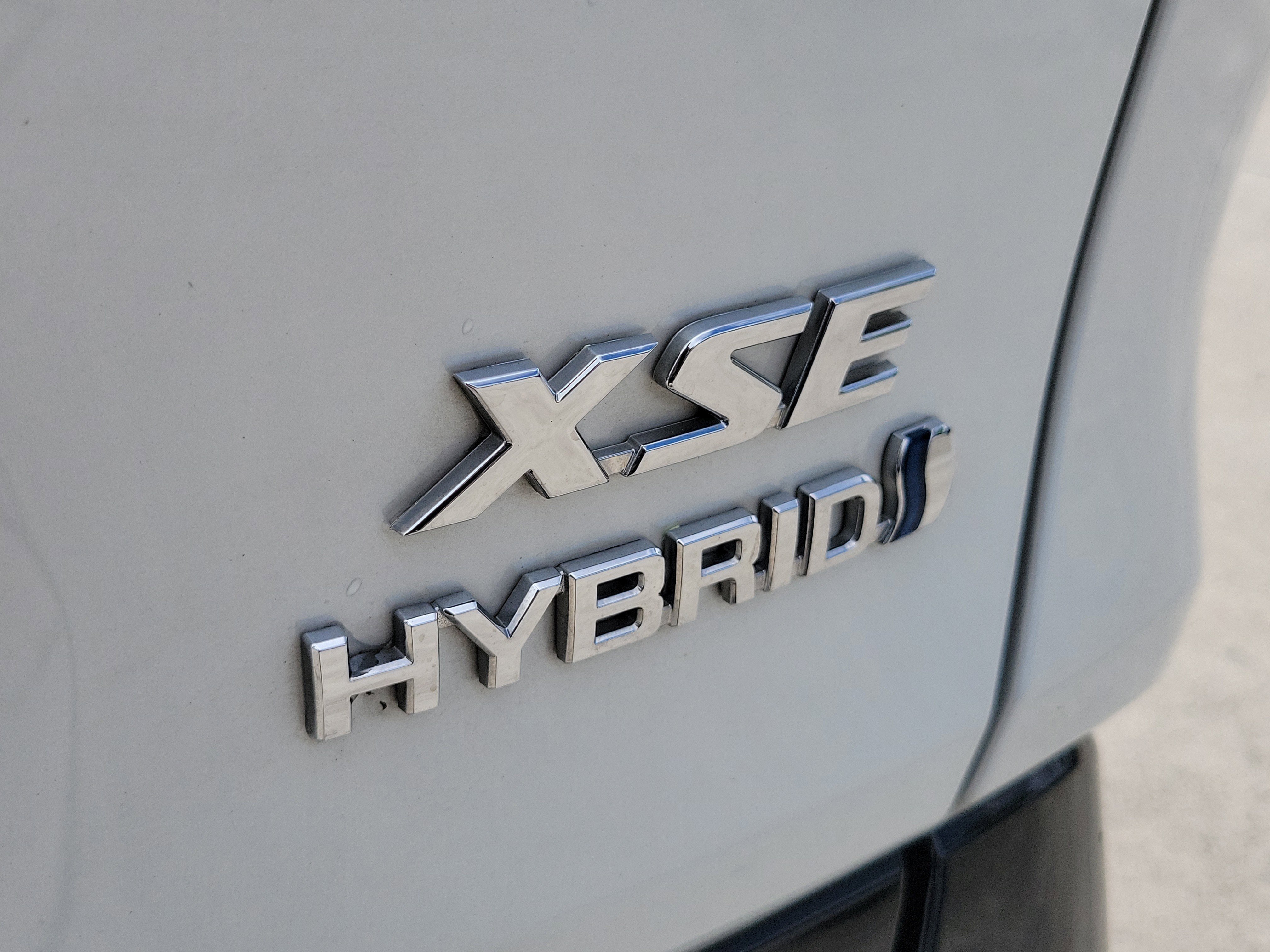 Certified 2024 Toyota RAV4 XSE AWD/4WD image 9