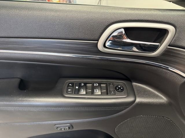 Used 2021 Jeep Grand Cherokee Limited image 25