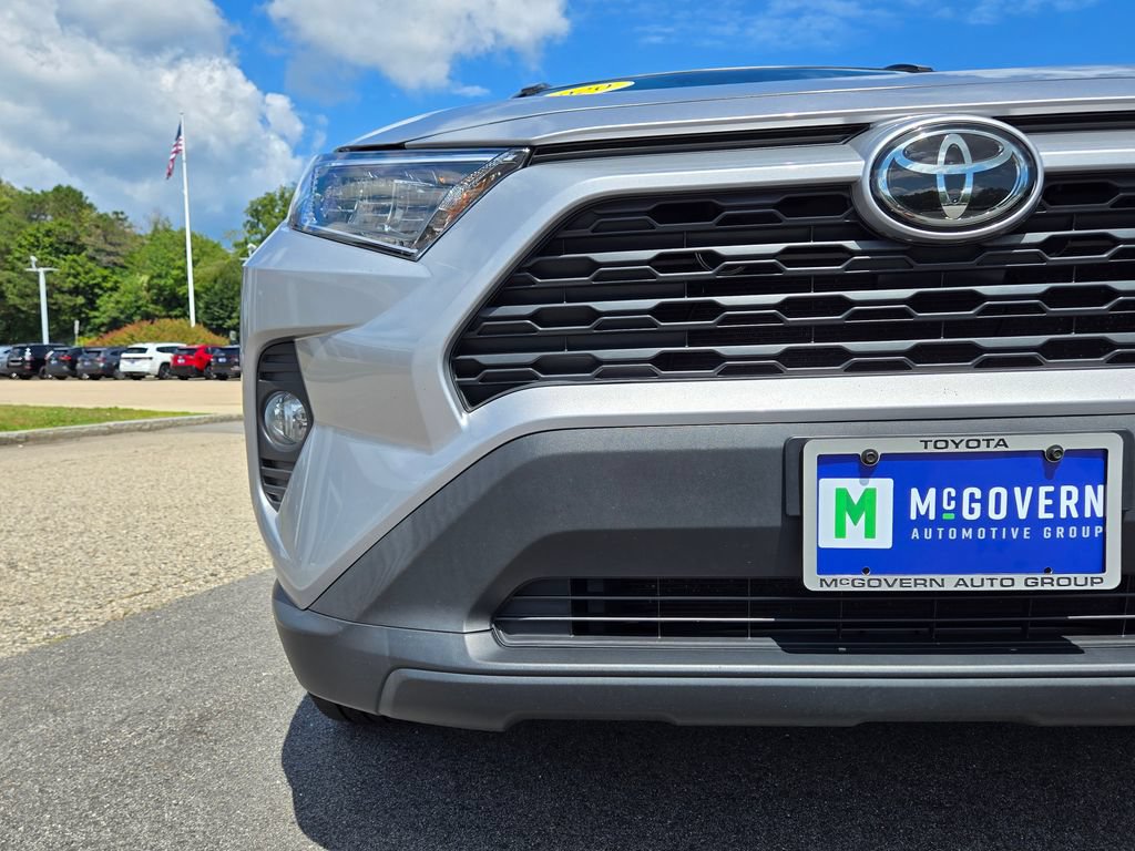 Used 2020 Toyota RAV4 XLE Premium AWD/4WD image 10