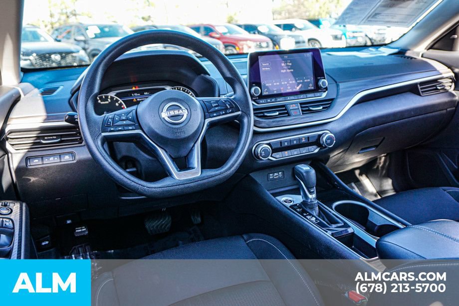 Used 2024 Nissan Altima 2.5 SV image 27