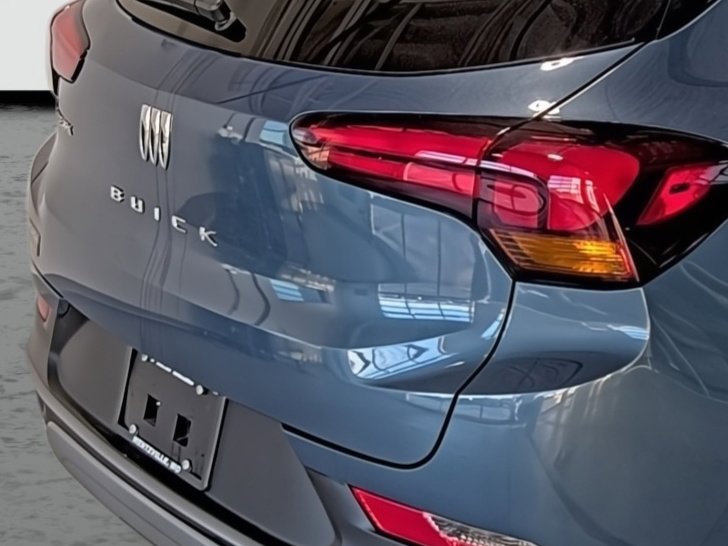 Used 2025 Buick Encore GX Preferred image 15