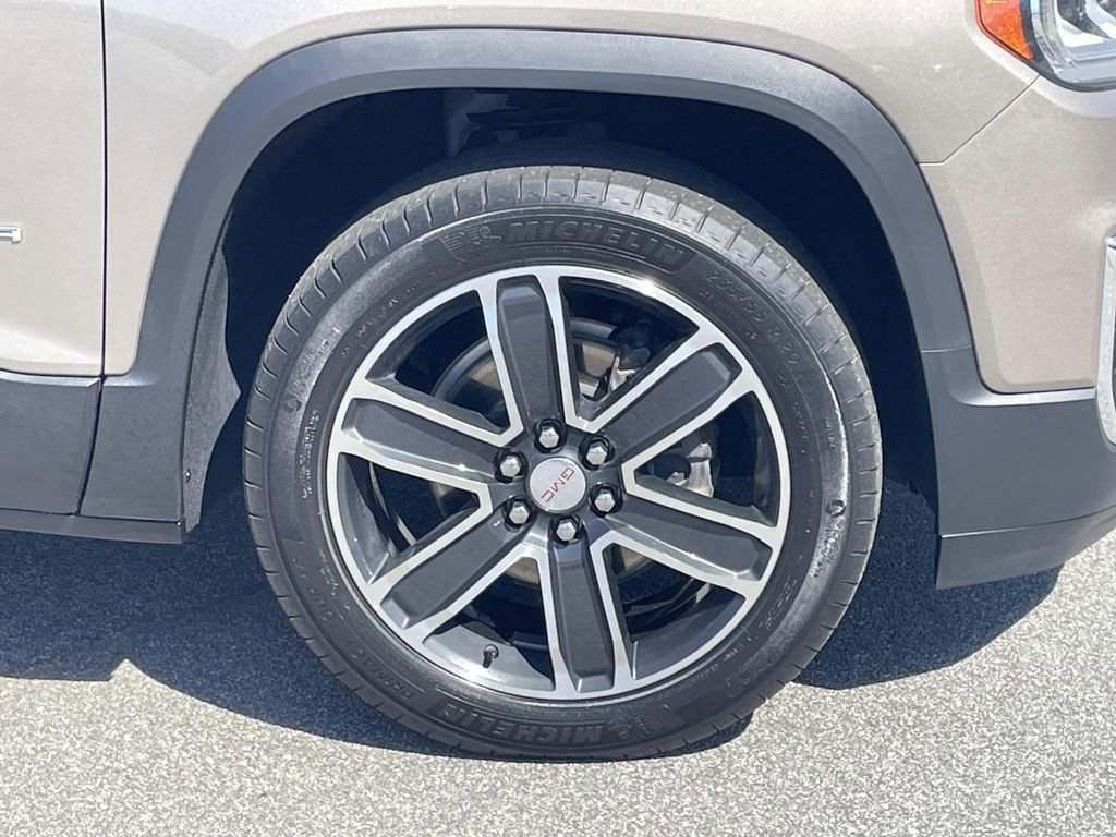 Used 2023 GMC Acadia SLT w/ Preferred Package image 10